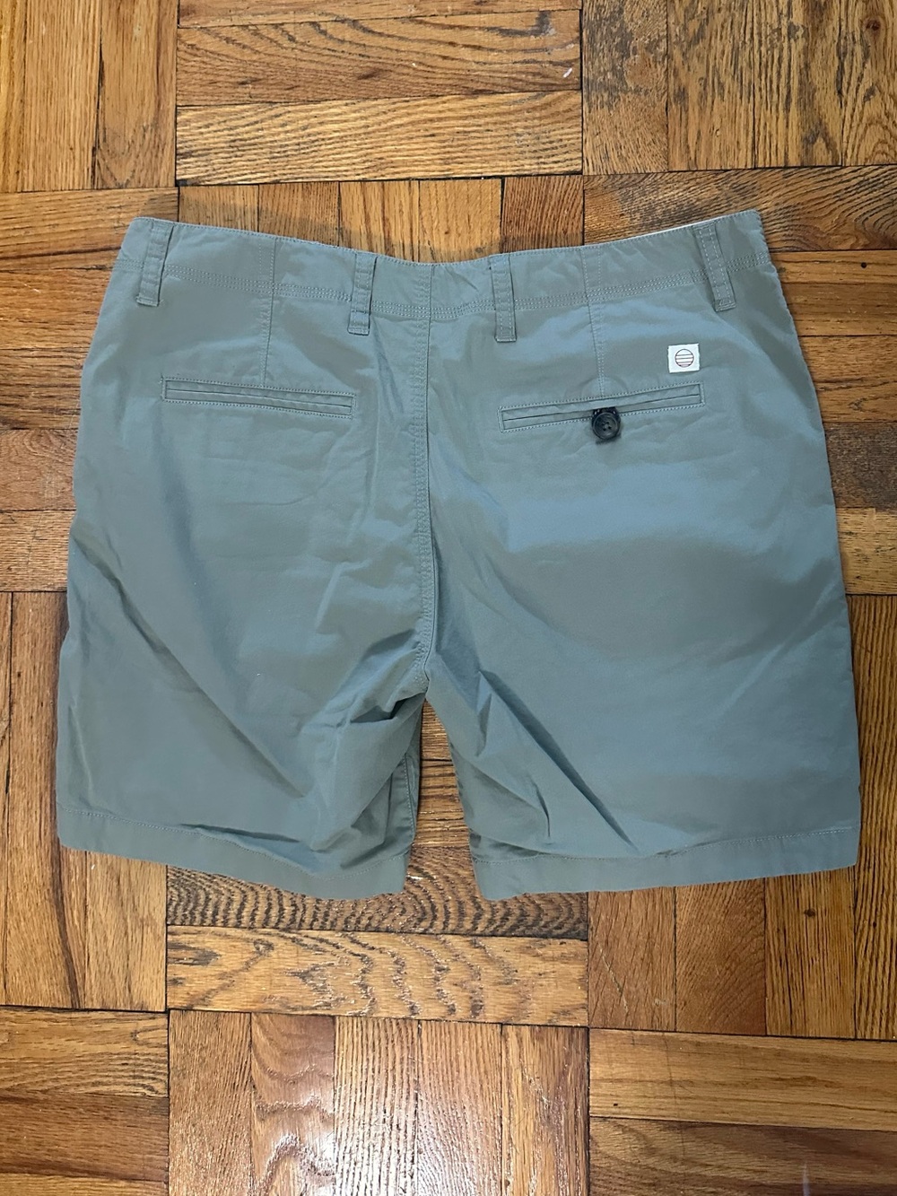 Marine Layer Men's Olive Green Shorts - Picture 2 of 3